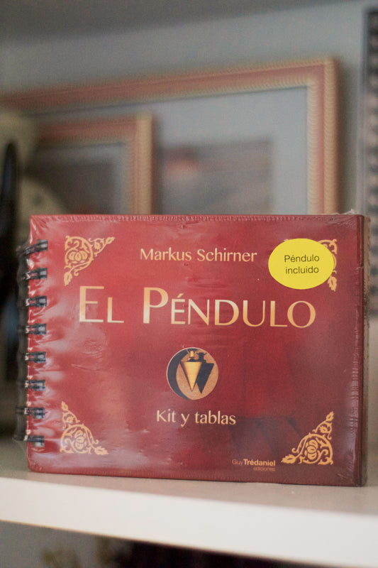 El Péndulo libro y péndulo