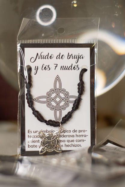 Pulsera 7 nudos con nudo de bruja negra